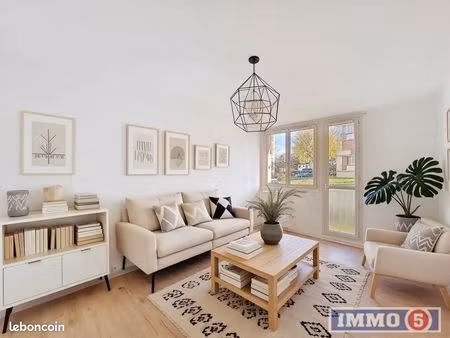 appartement 5 pièces 75 m²