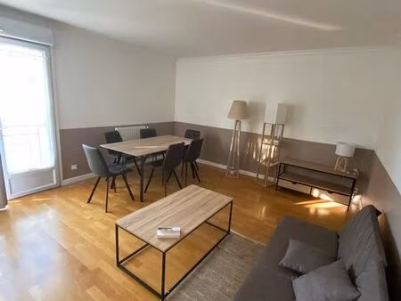 appartement à 2 pas de la gare