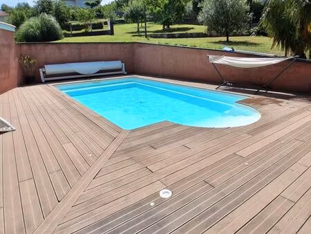villa t5 avec piscine