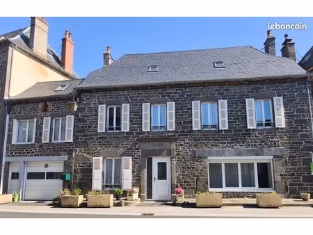 maison 5 pièces 141 m²