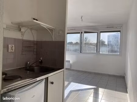 studio 1 pièce 19 m²