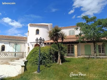 propriété 8 pièces 292 m²