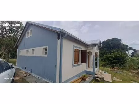 location maison f4 gourbeyre