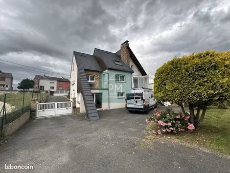 pavillon 6 pièces 220 m²
