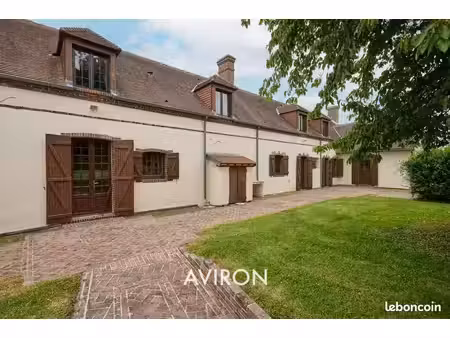 propriété 10 pièces 282 m²