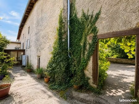 maison de village 8 pièces 255 m²