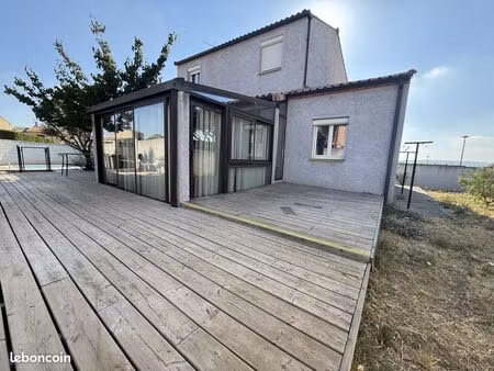 villa 6 pièces 170 m²