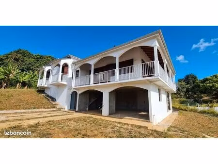 maison 4 pièces 132 m²