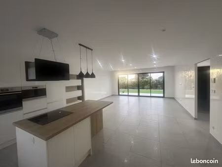 villa 4 pièces 104 m²