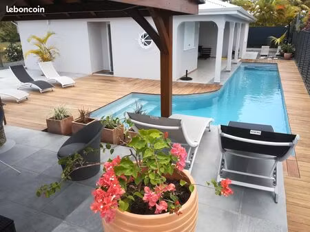 villa meublée avec piscine