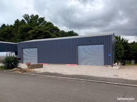 entrepôt bâtiment hangar
