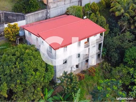 immenble à vendre : 4 logements - deux t4  un t2 et un studio