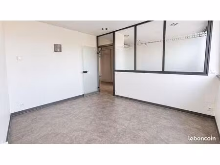 bureaux 13 m² saint-raphael