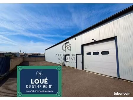 local 203 m² varennes jarcy