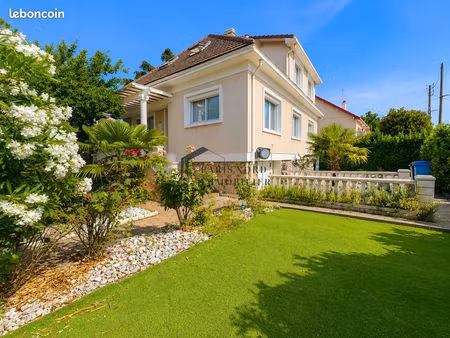 maison 10 pièces 150 m²