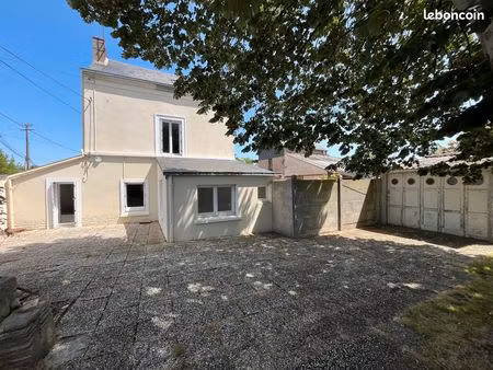 maison 2 chambres et un bureau