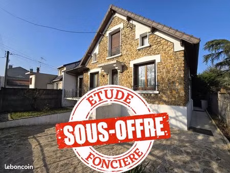 pavillon 6 pièces 136 m²