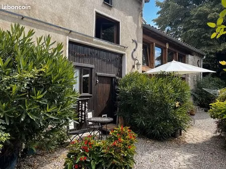 maison de village 8 pièces 300 m²