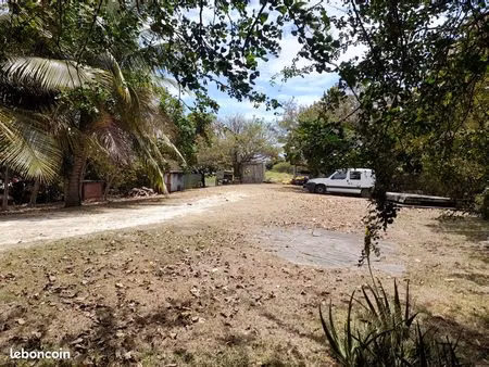 saint-françois terrain constructible de 1080m²