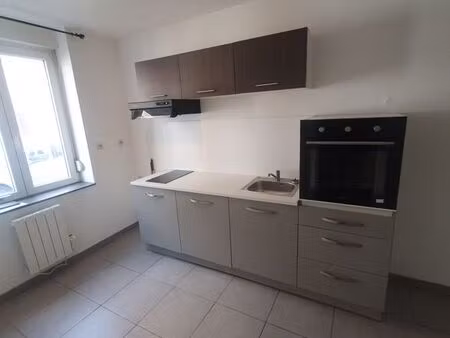 appartement 40m2 + cour de 40m2