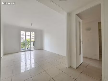 appartement 4 pièces 65 m²