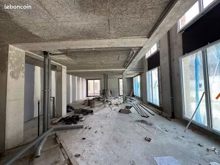 local 170 m² bondy