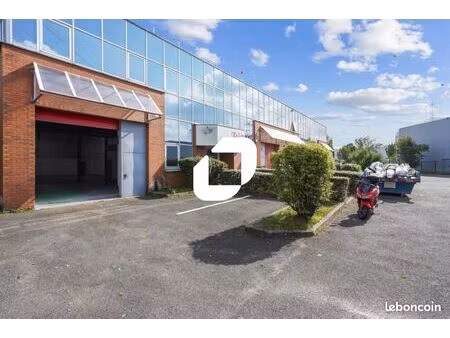 local d'activité 410 m²