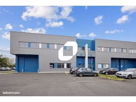 local d'activité 357 m²