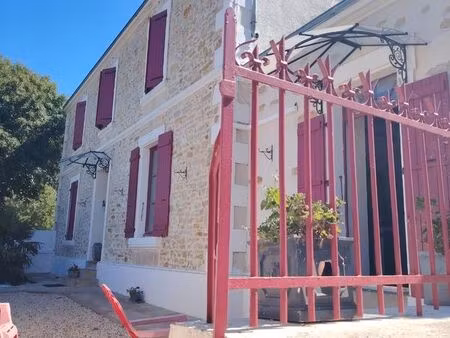 av maison