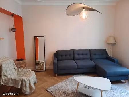à louer – magnifique appartement meublé de 45 m² au cœur historique de beaugency
