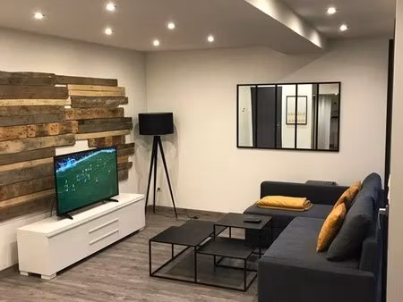 loft t3 meublé (108m2 au sol) + terrasse + 2 garages (secteur place jean jaurès préfecture