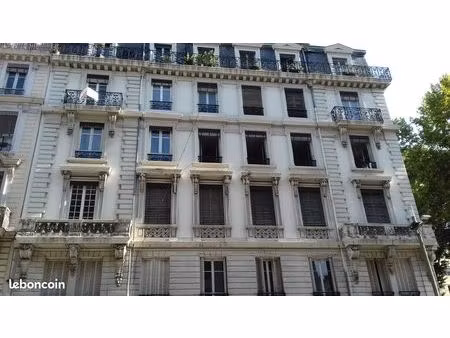 location lyon
