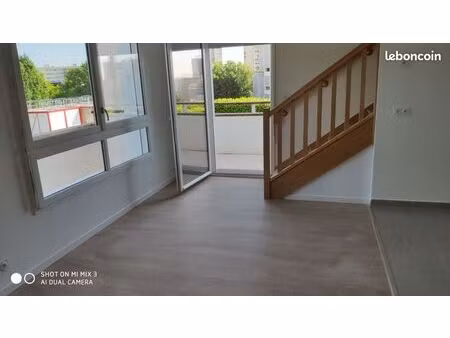 appartement 3 pièces duplex + parking - 64 5 m² - montreuil (93100) ? métro ligne 11