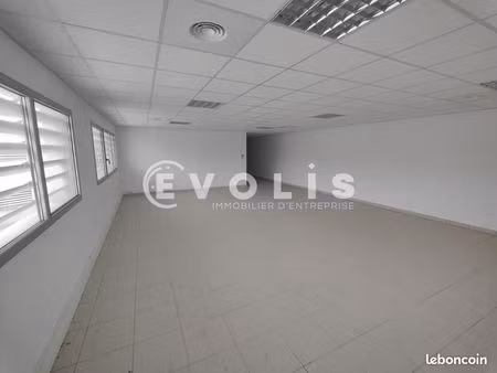 bureaux 94 m²
