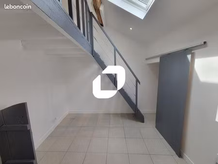 bureaux 83 m²