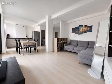 studio 46 71m² avec balcon