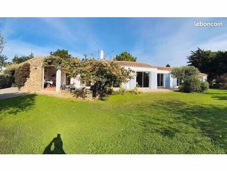 propriété 6 pièces 156 m²