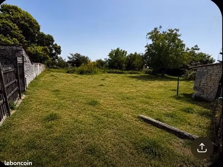 à vendre terrain clos constructible
