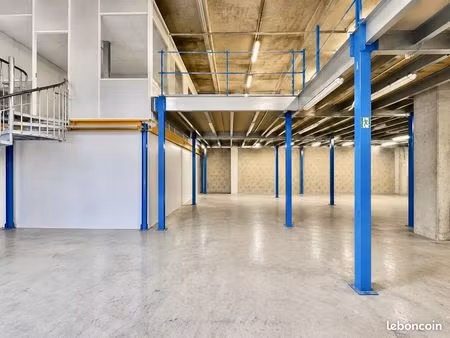 local 956 m² pantin