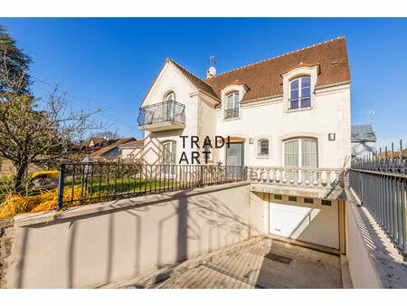 belle maison familiale avec sous-sol total à villemoisson-sur-orge