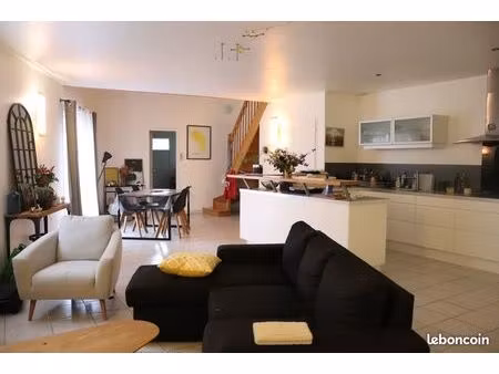 location maison beaufou