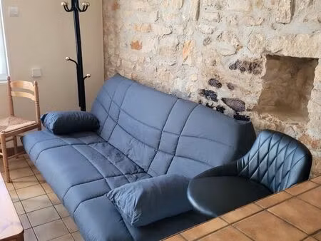 a louer studio meublé à l année