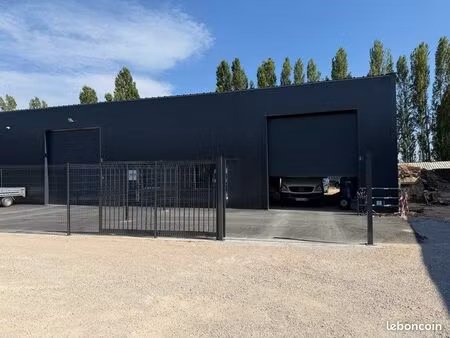 vds local industriel