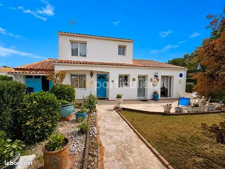 maison 5 pièces 151 m²