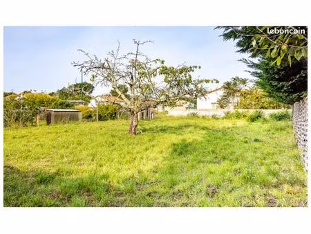 terrain 486 m² royan