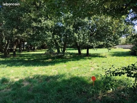 terrain 1 282 m² tesson