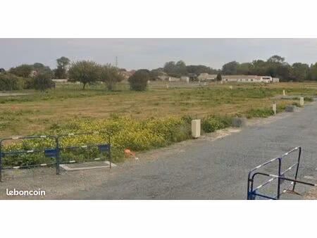 terrain 371 m² villedoux