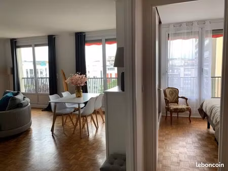 vends grand 2p de 62 55 m² - balcon filant - vue dégagée