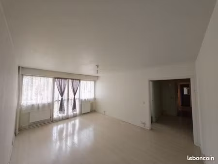 bel appartement 3 pièces 64 m² au cœur d’ivry – fort potentiel – 3ème étage