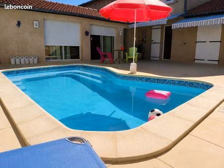 maison 5 pièces avec piscine et studio / pool house